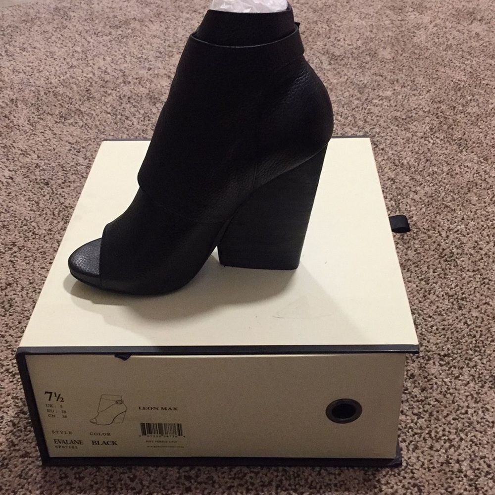 Leon Max shoes